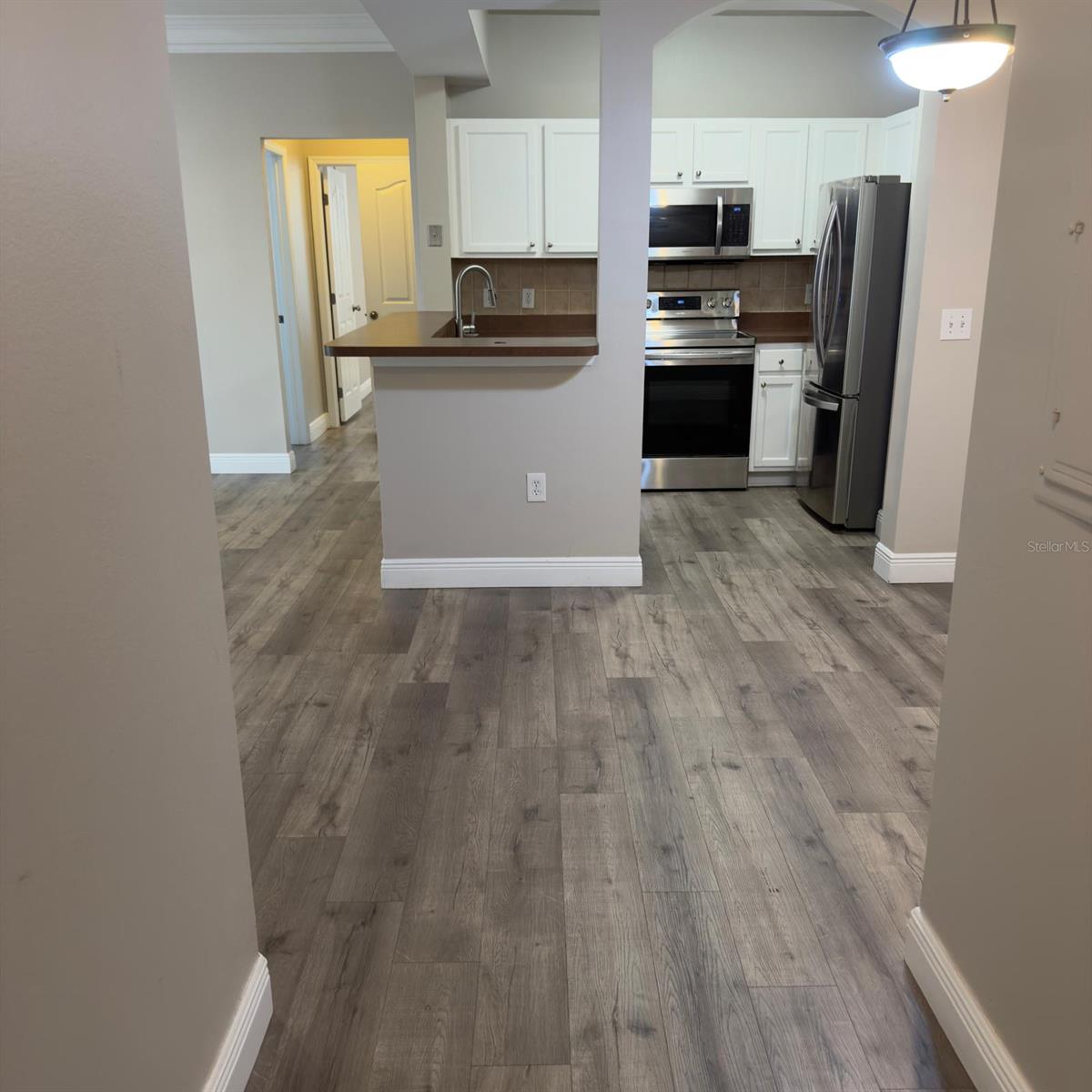 Image 4 of 30 For 12861 Madison Pointe Circle 101