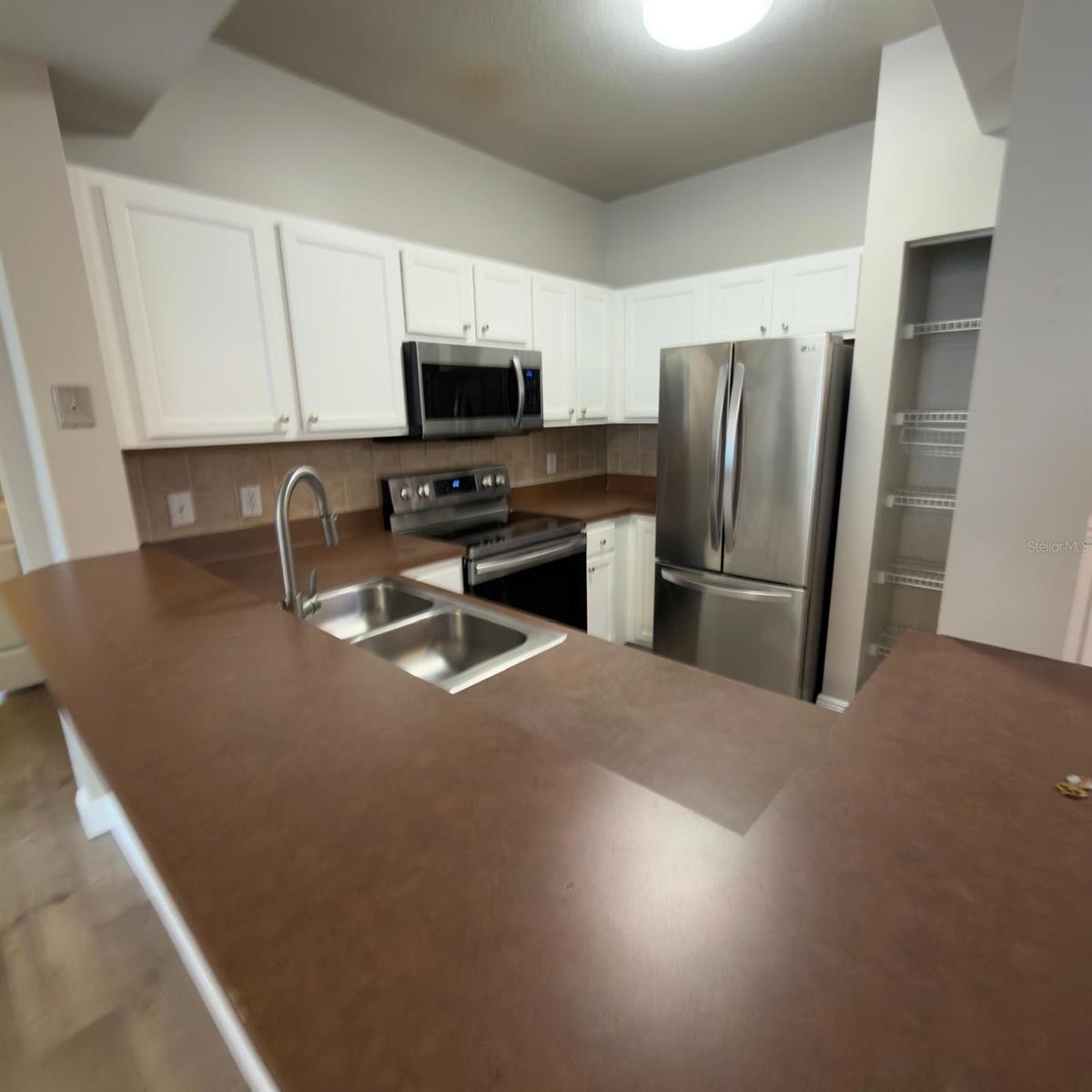 Image 8 of 30 For 12861 Madison Pointe Circle 101