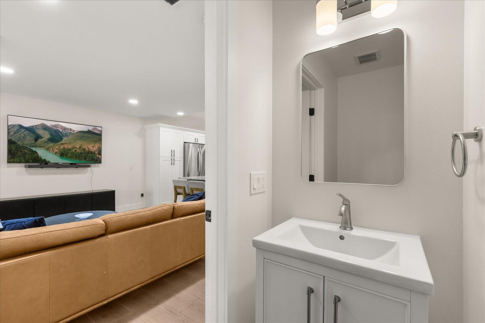 Image 19 of 37 For 1730 Highland Drive