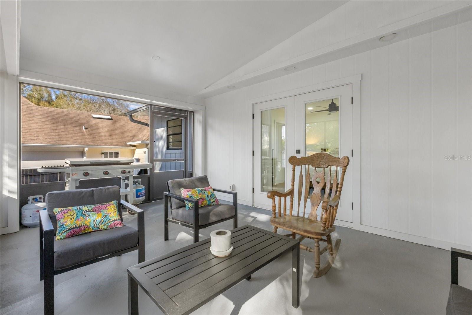 Image 25 of 37 For 1730 Highland Drive