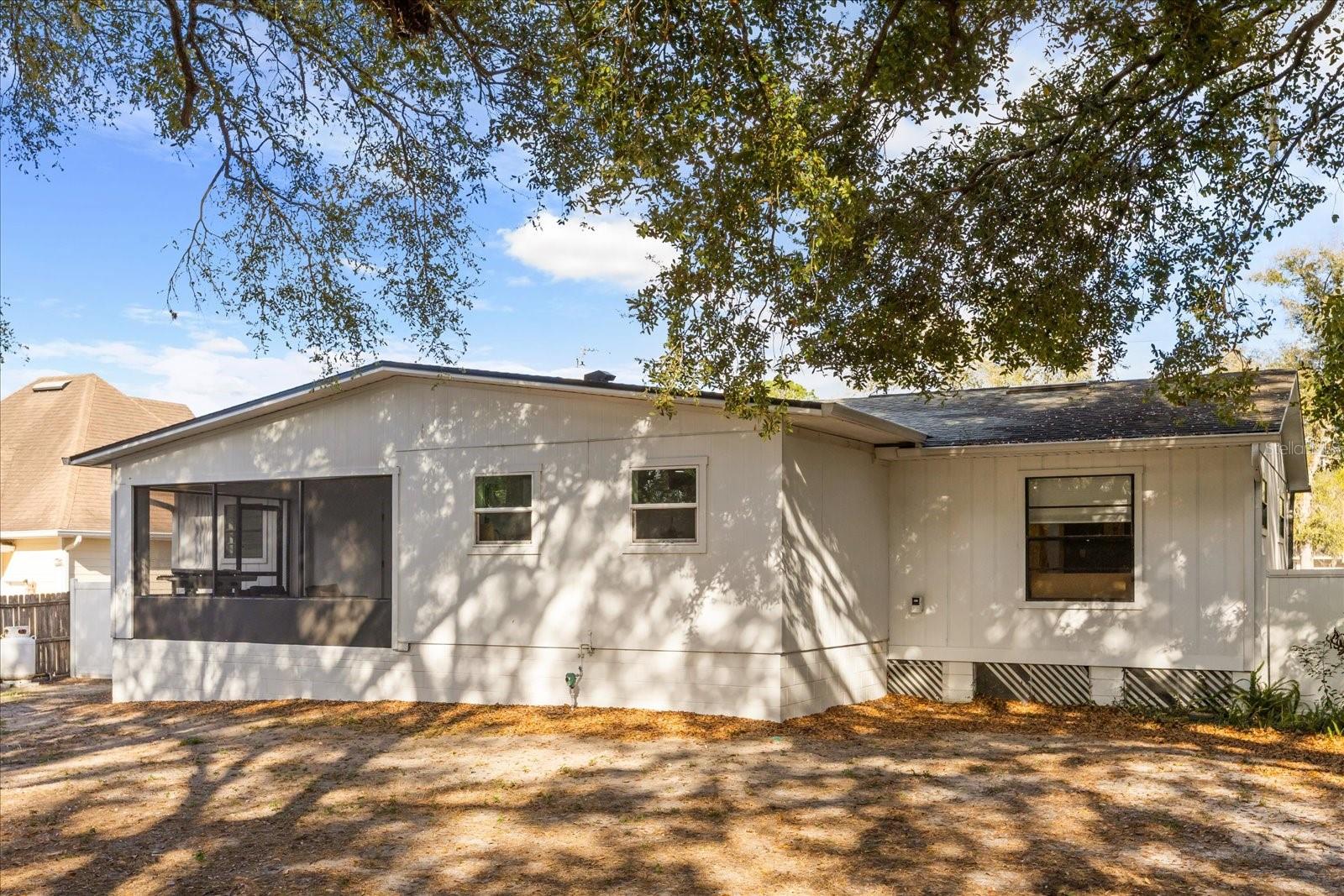 Image 27 of 37 For 1730 Highland Drive