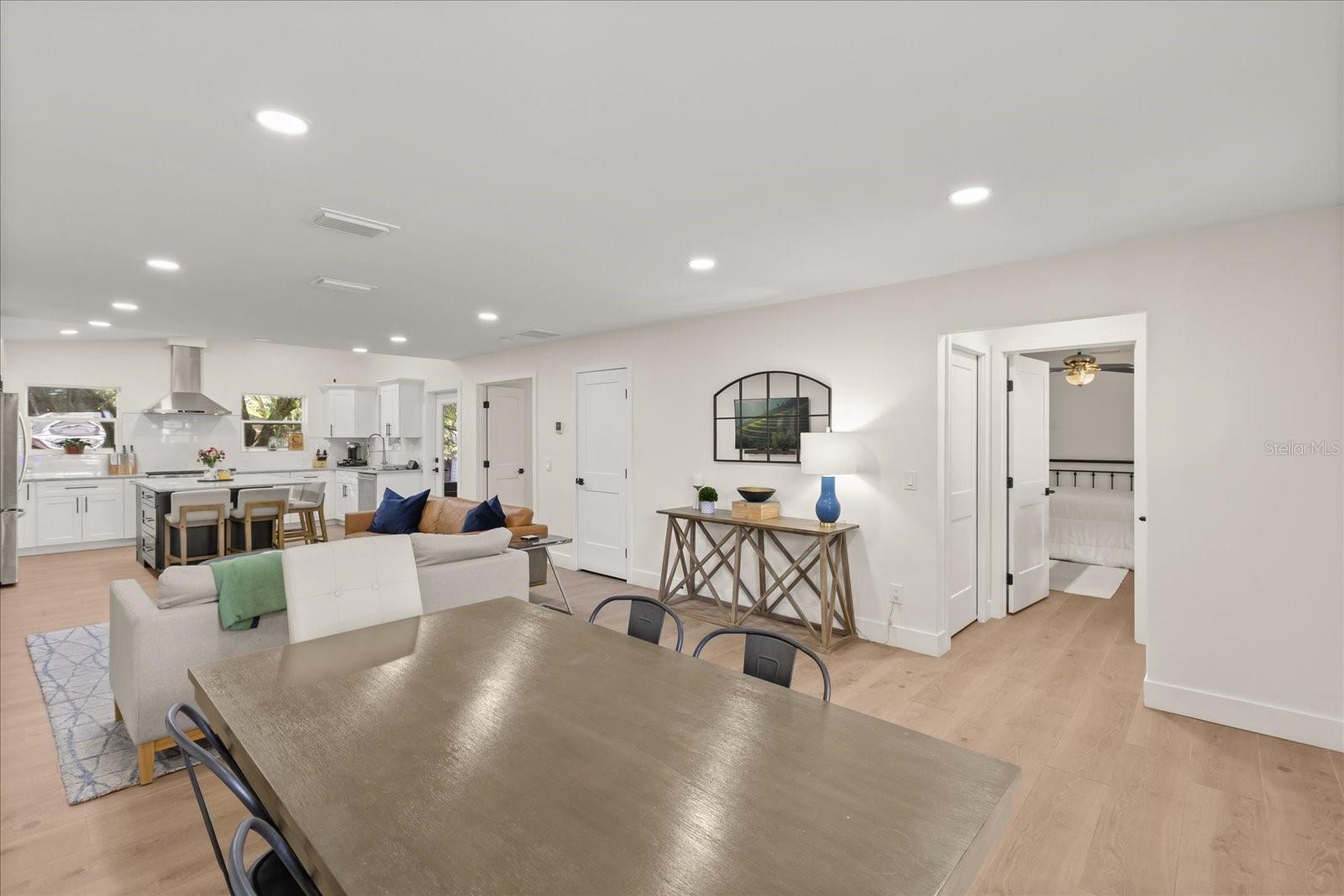 Image 5 of 37 For 1730 Highland Drive