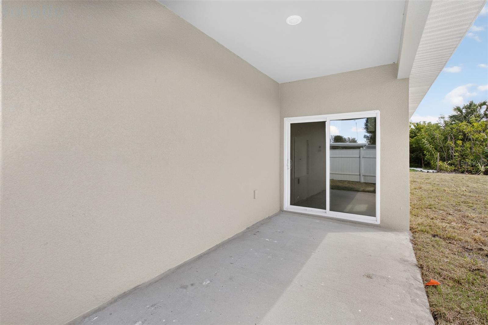 Image 10 of 38 For 21929 Felton Avenue