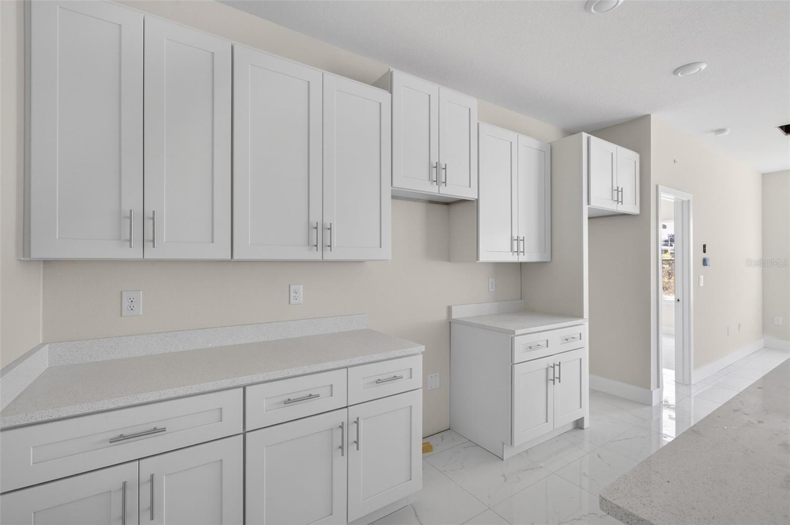 Image 12 of 38 For 21929 Felton Avenue