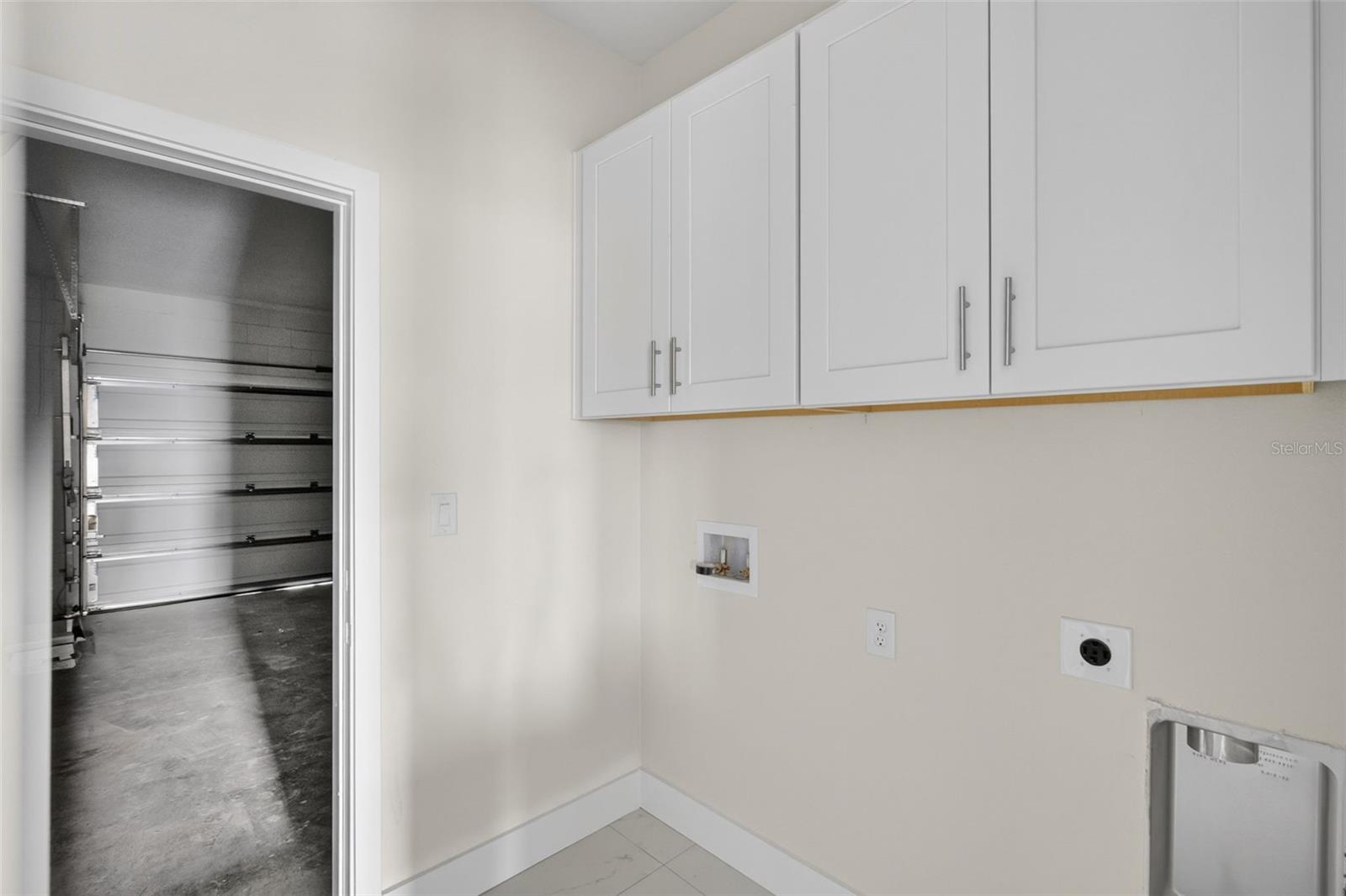 Image 14 of 38 For 21929 Felton Avenue