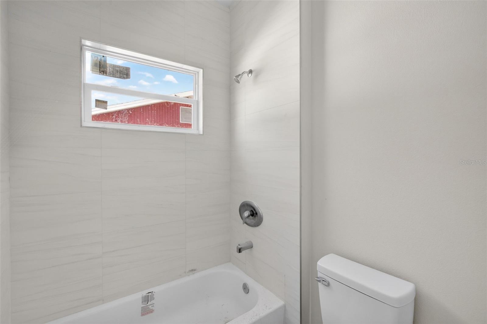 Image 29 of 38 For 21929 Felton Avenue