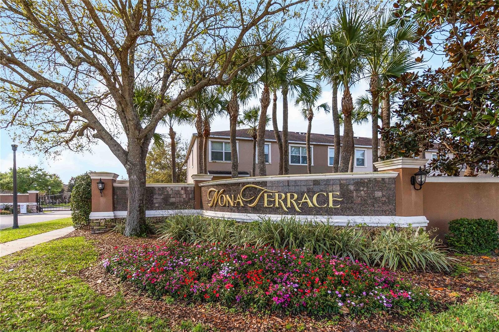 Image 28 of 36 For 9016 Savannah Magnolia Lane