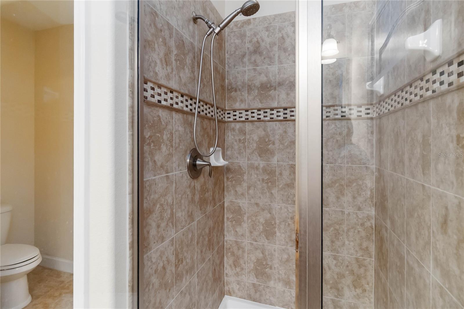 Image 8 of 36 For 9016 Savannah Magnolia Lane