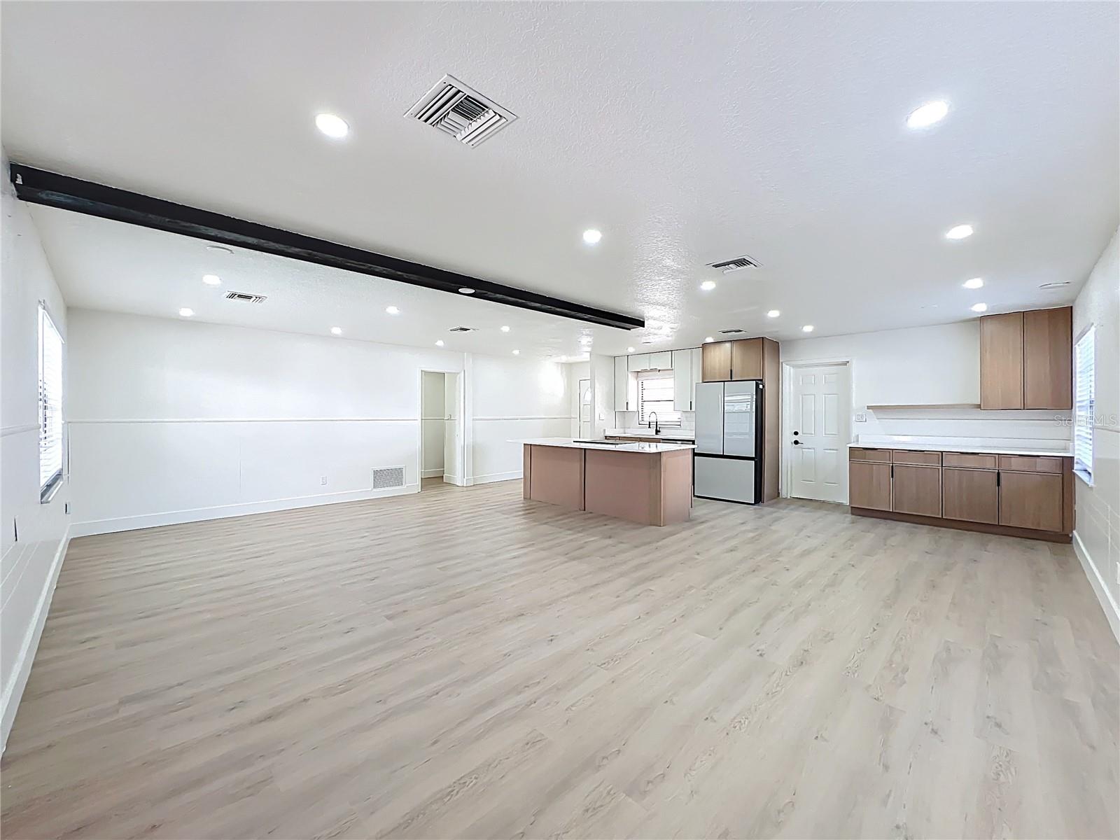 Image 18 of 58 For 3463 Arnel Drive