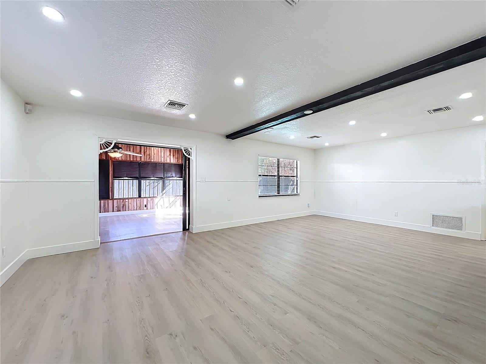 Image 19 of 58 For 3463 Arnel Drive