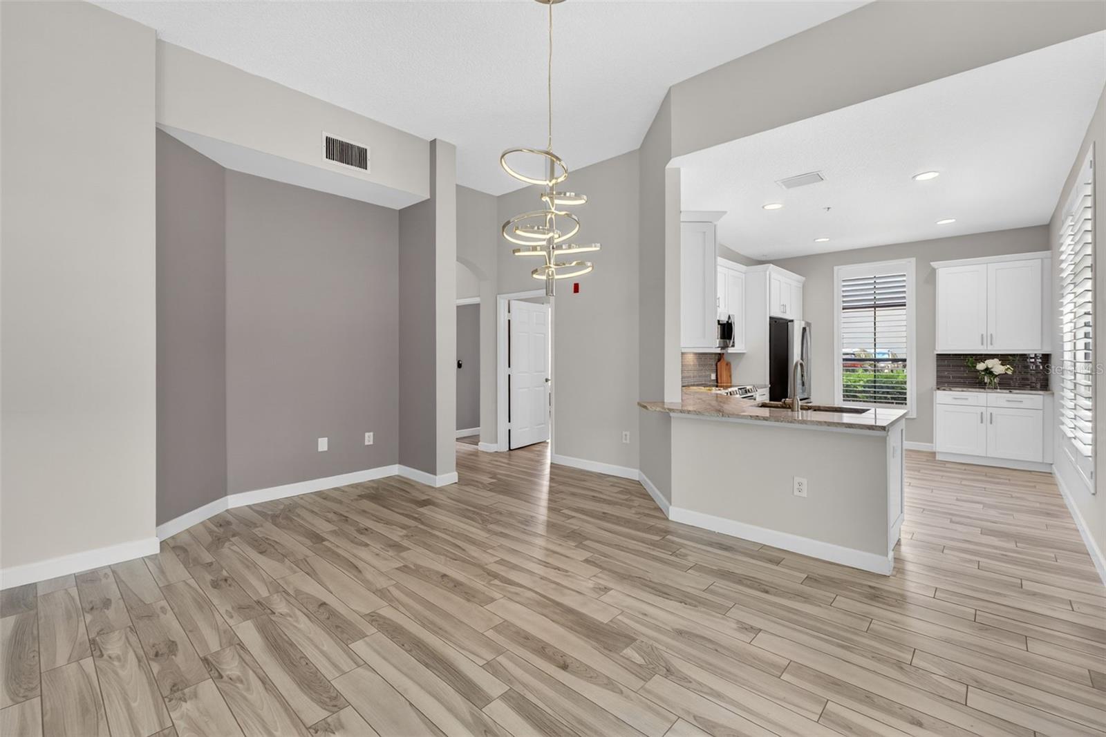 Image 16 of 69 For 701 Westpark Way 101