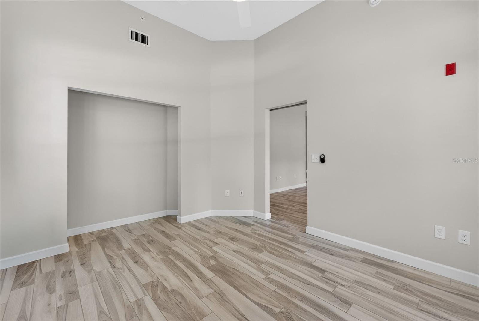 Image 54 of 69 For 701 Westpark Way 101