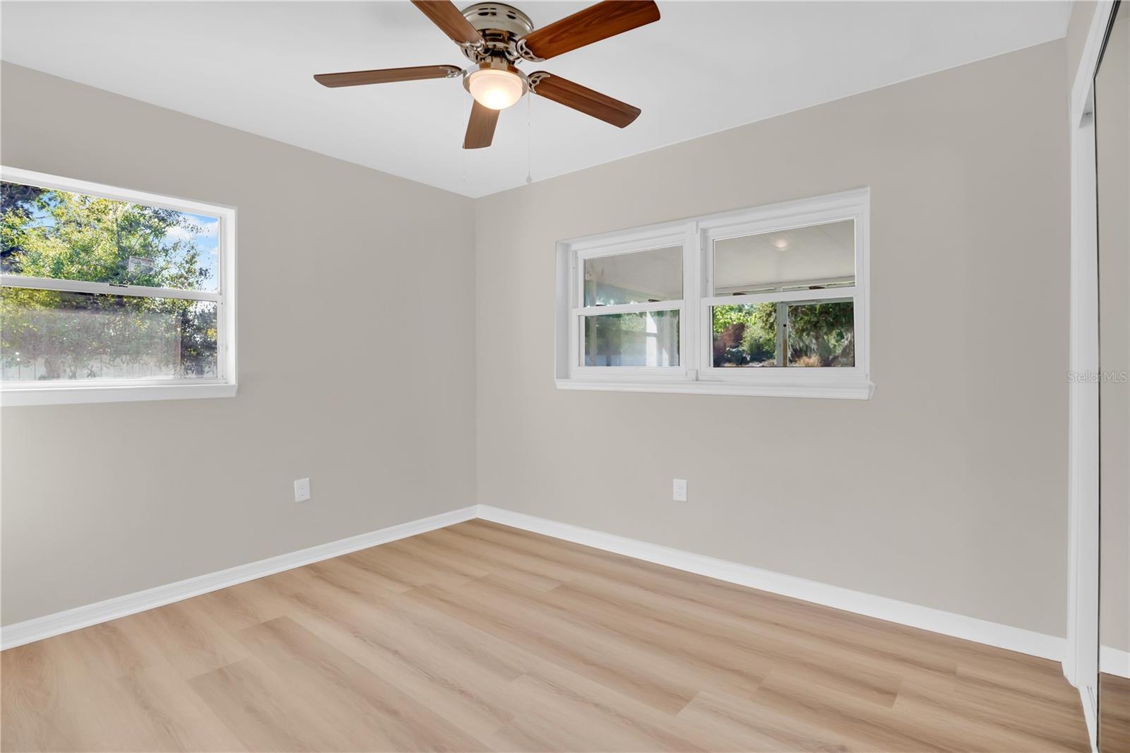 Image 10 of 24 For 1215 Counts Street