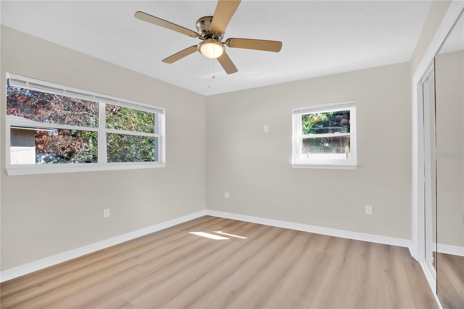 Image 11 of 24 For 1215 Counts Street