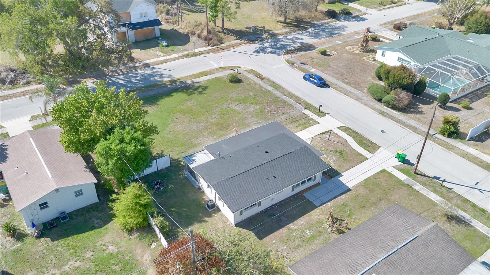 Image 22 of 24 For 1215 Counts Street