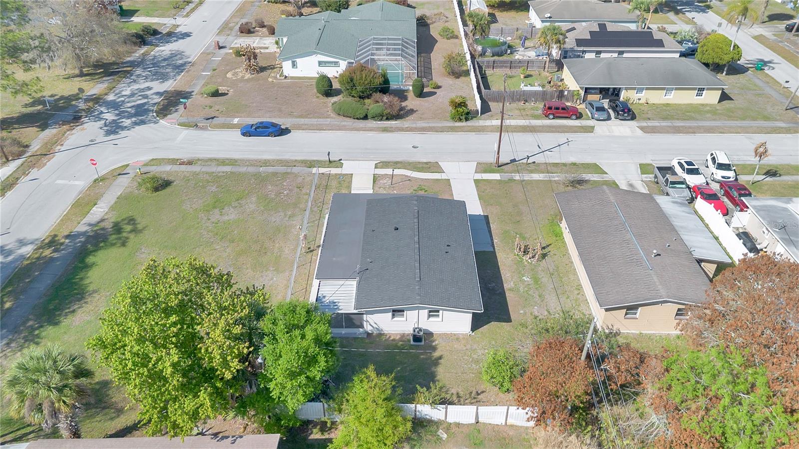 Image 23 of 24 For 1215 Counts Street