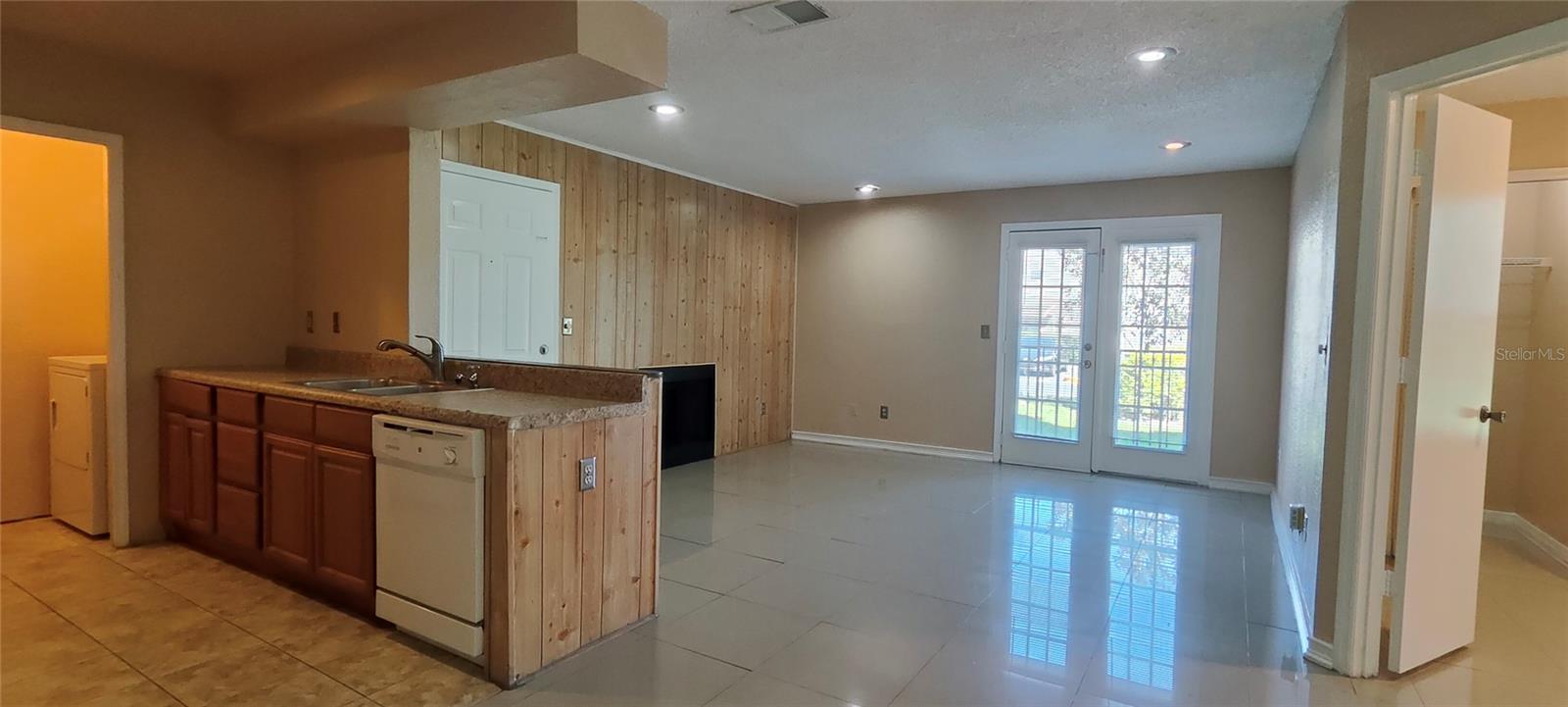 Image 6 of 20 For 2550 Alafaya Trail 10110