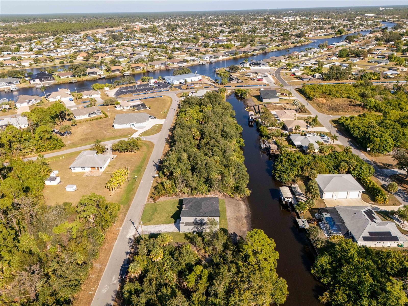 Image 16 of 98 For 70 Mcdill Drive