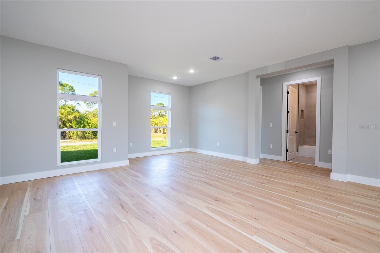 Image 30 of 98 For 70 Mcdill Drive