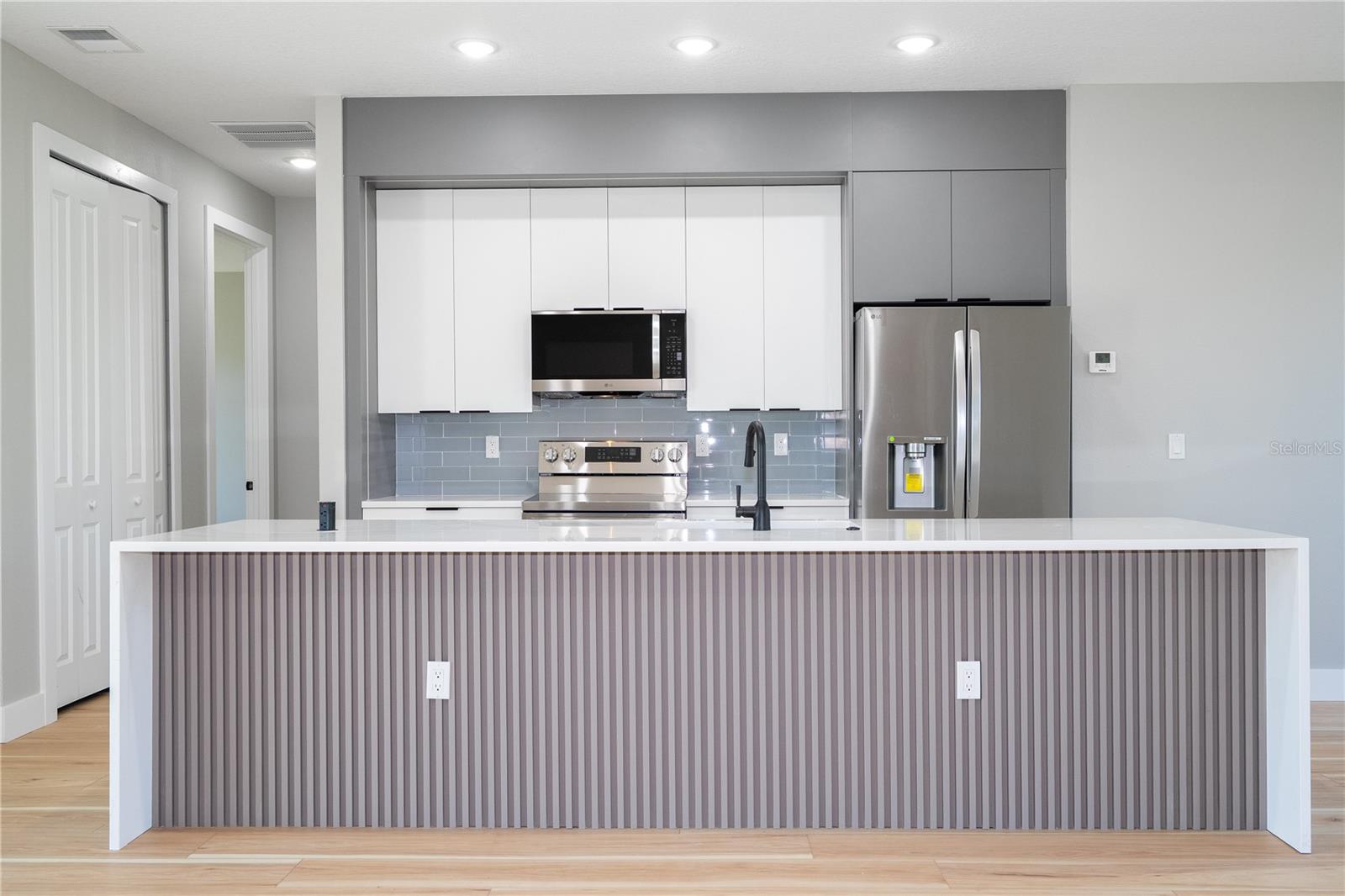 Image 33 of 98 For 70 Mcdill Drive