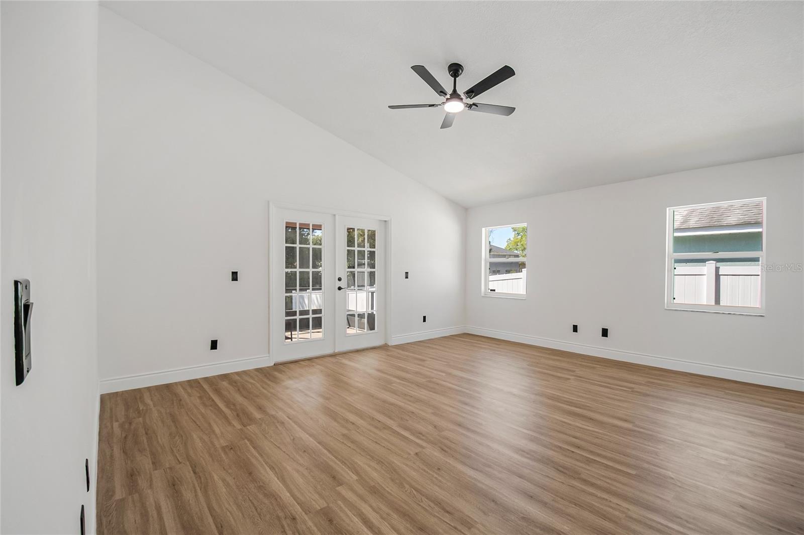 Image 12 of 55 For 808 White Ivey Court