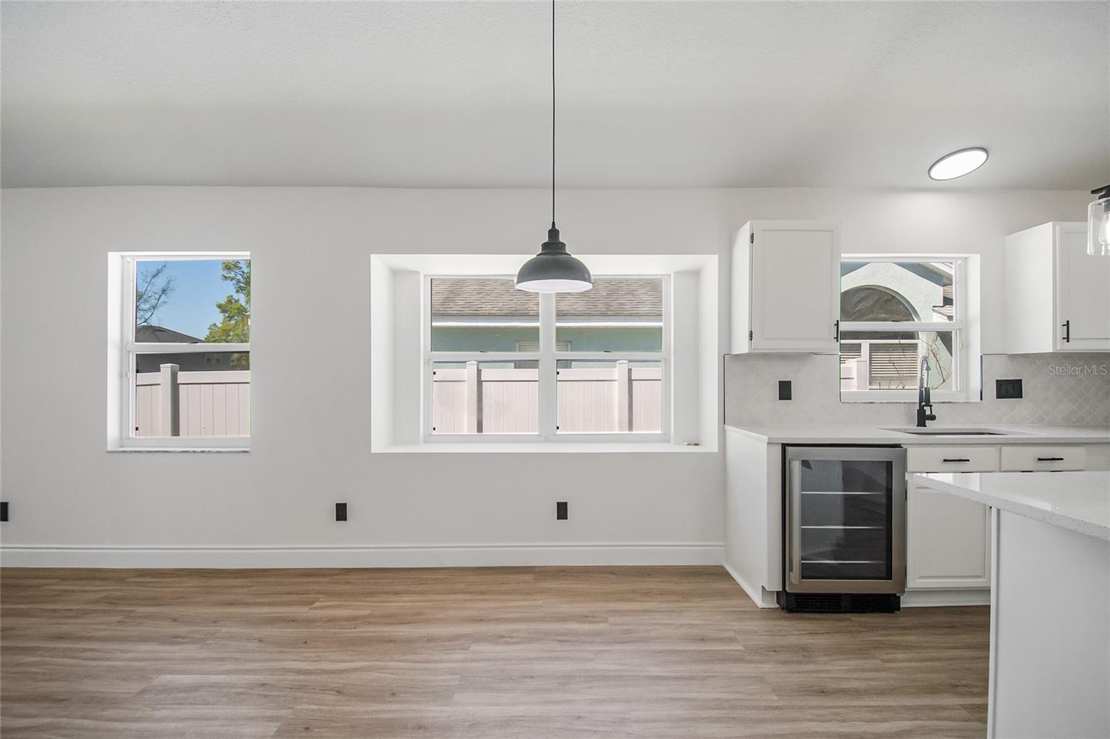 Image 16 of 55 For 808 White Ivey Court