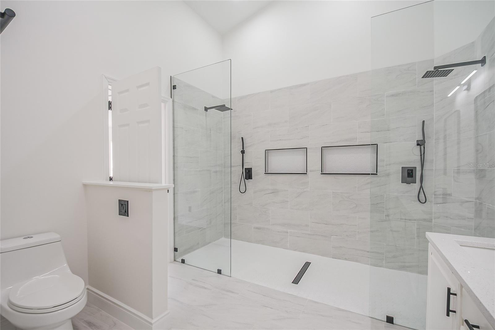 Image 19 of 55 For 808 White Ivey Court