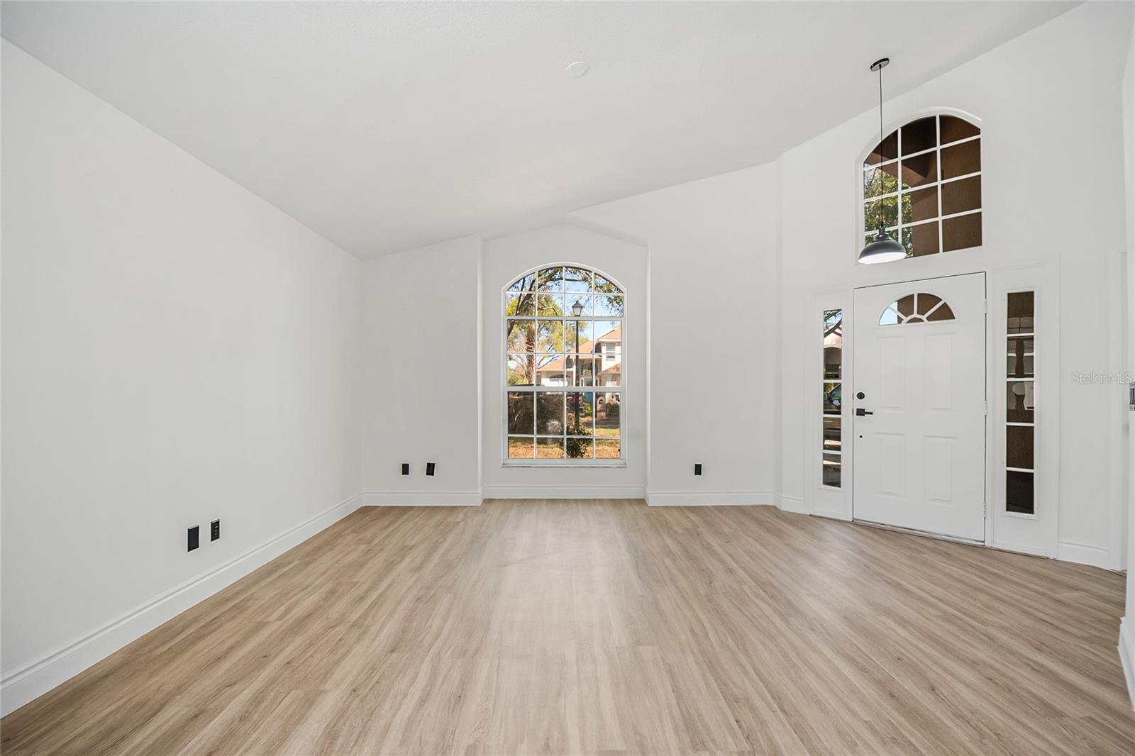 Image 40 of 55 For 808 White Ivey Court