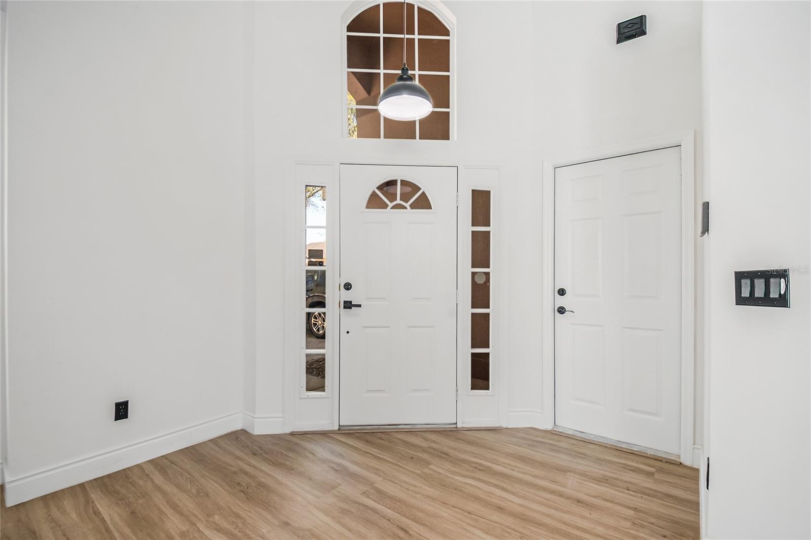 Image 42 of 55 For 808 White Ivey Court