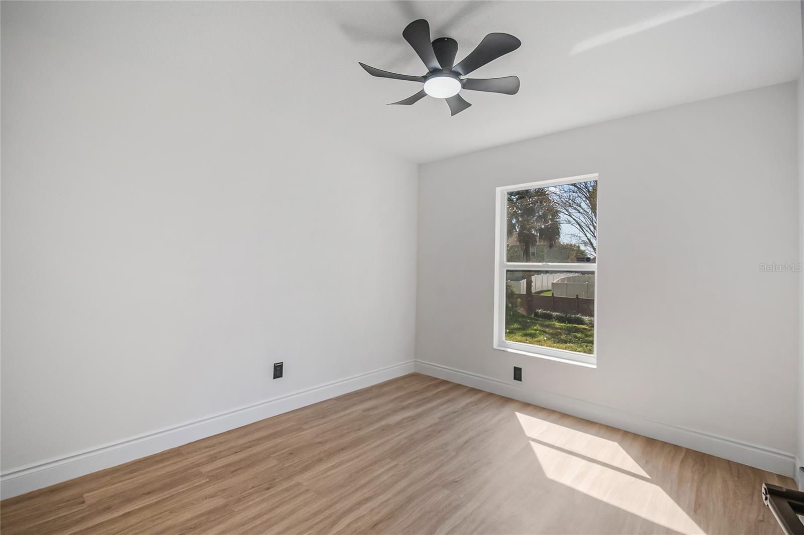 Image 5 of 55 For 808 White Ivey Court