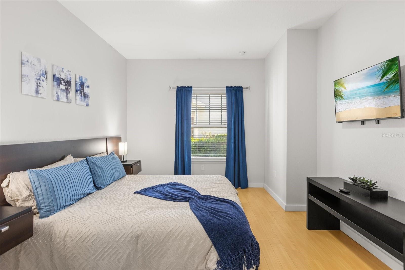 Image 16 of 30 For 5356 Diplomat Court 107