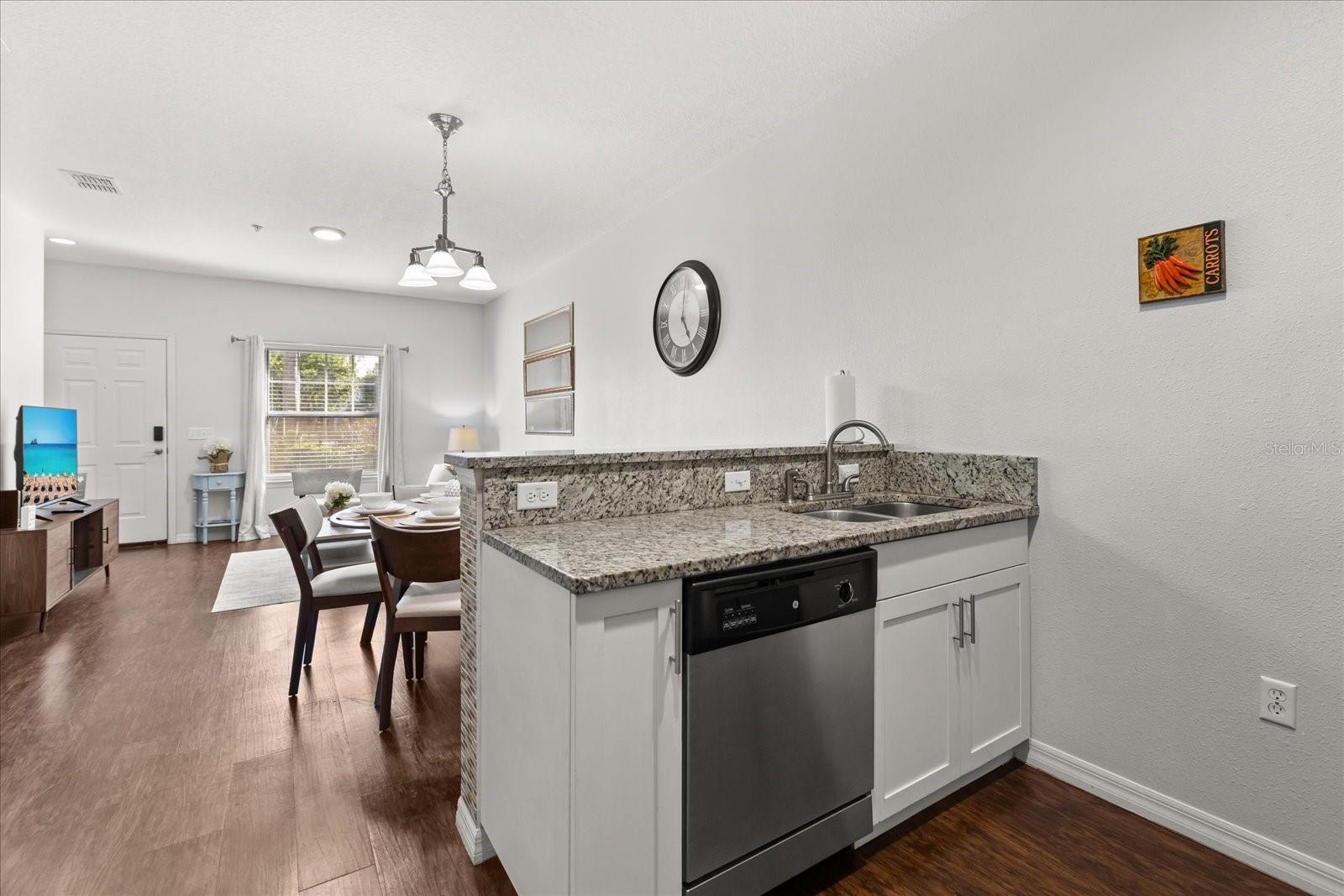 Image 9 of 30 For 5356 Diplomat Court 107