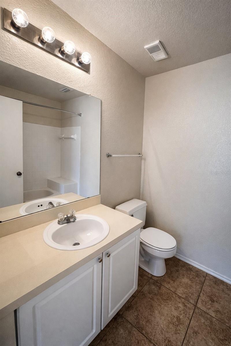 Image 12 of 17 For 2550 Alafaya Trail 10206