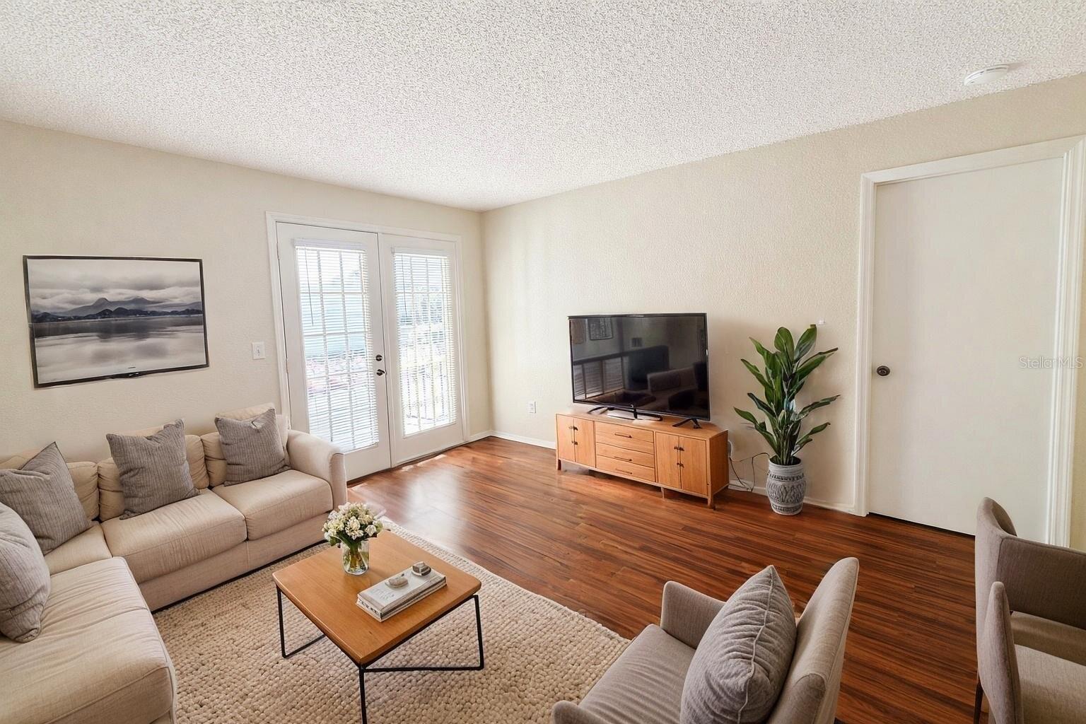 Image 3 of 17 For 2550 Alafaya Trail 10206