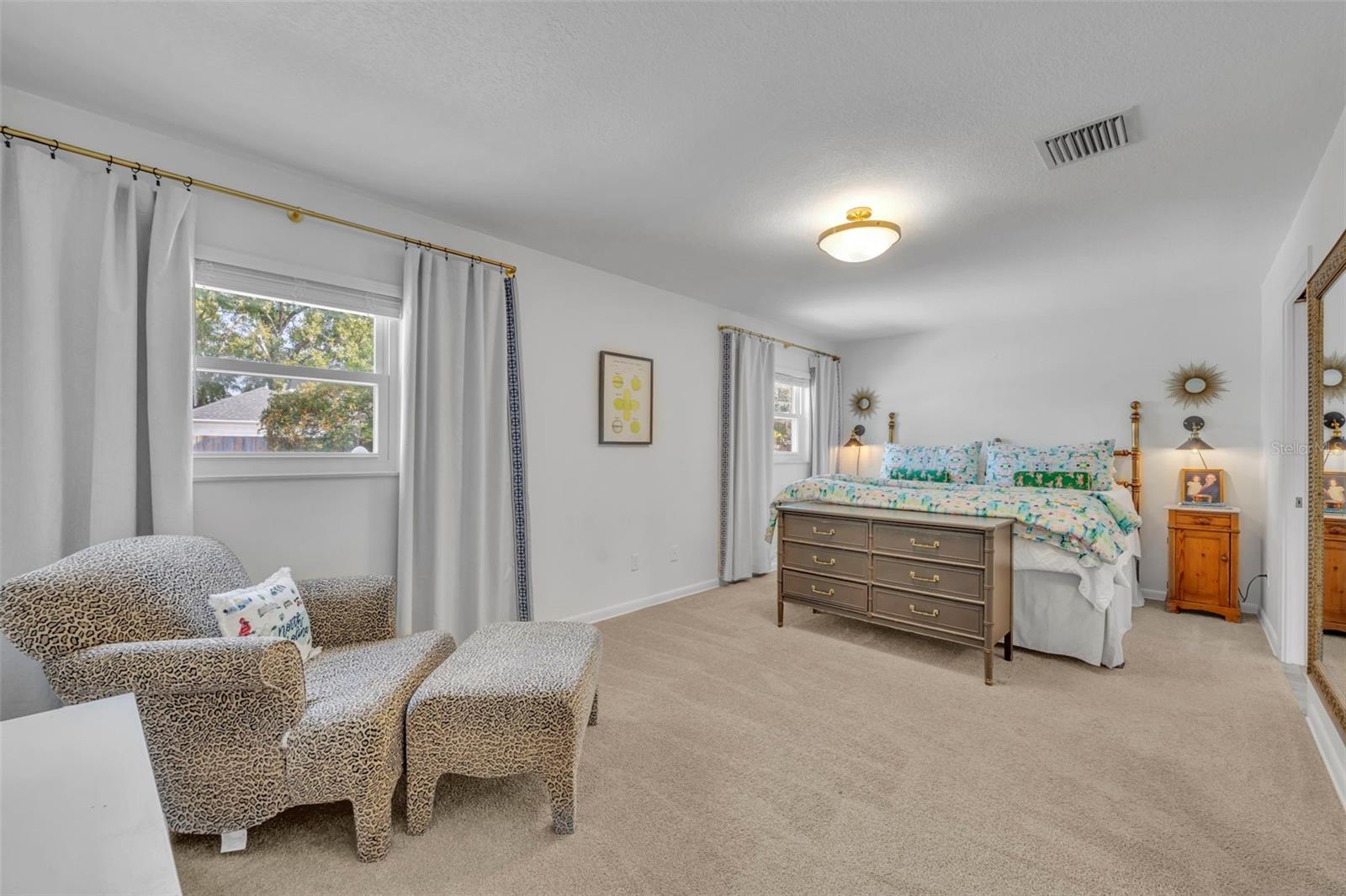 Image 10 of 29 For 815 Arlington Boulevard