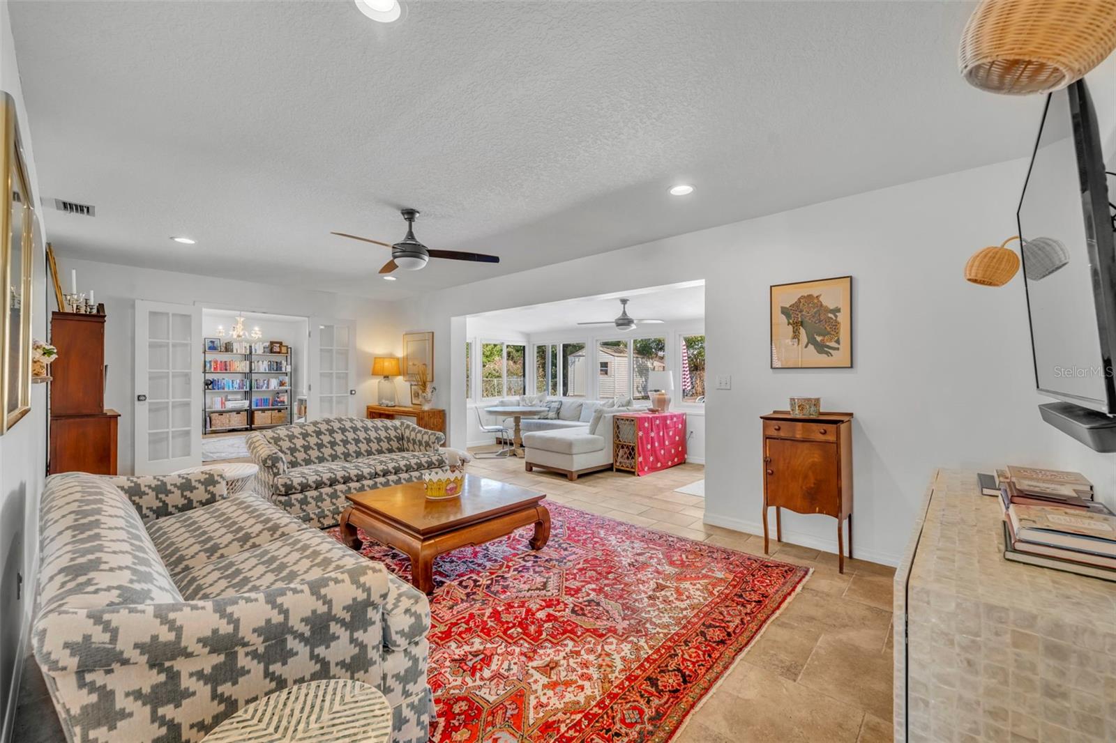 Image 22 of 29 For 815 Arlington Boulevard