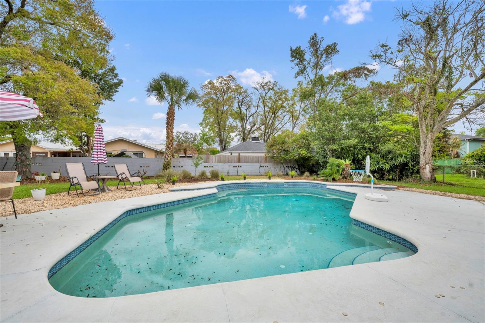 Image 3 of 29 For 815 Arlington Boulevard