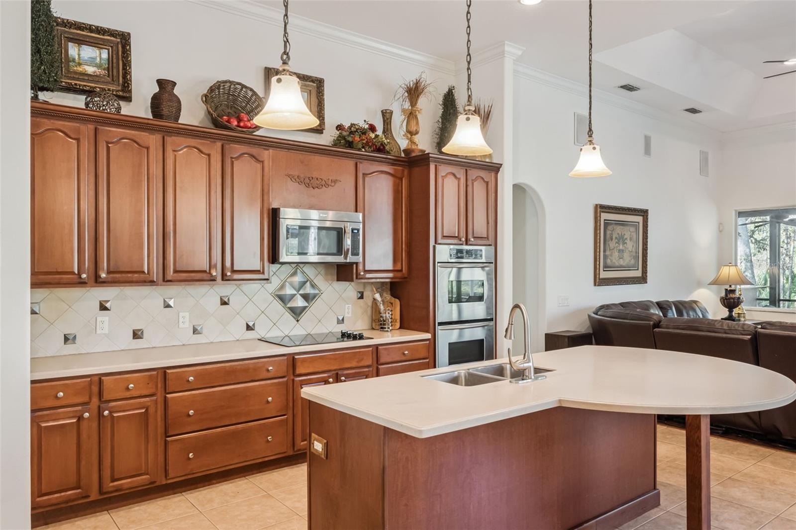 Image 12 of 49 For 814 Miami Springs Drive