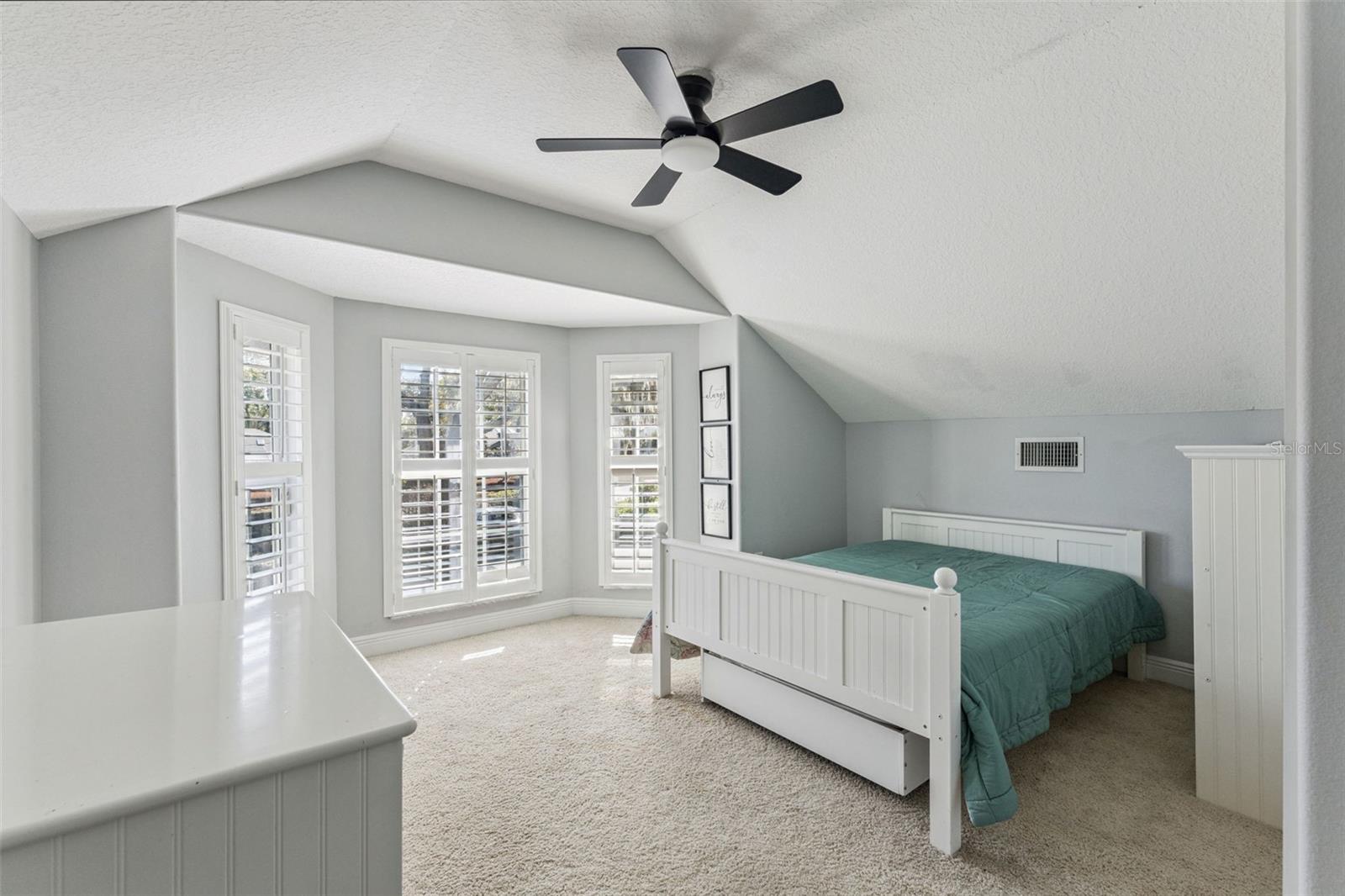 Image 26 of 49 For 814 Miami Springs Drive