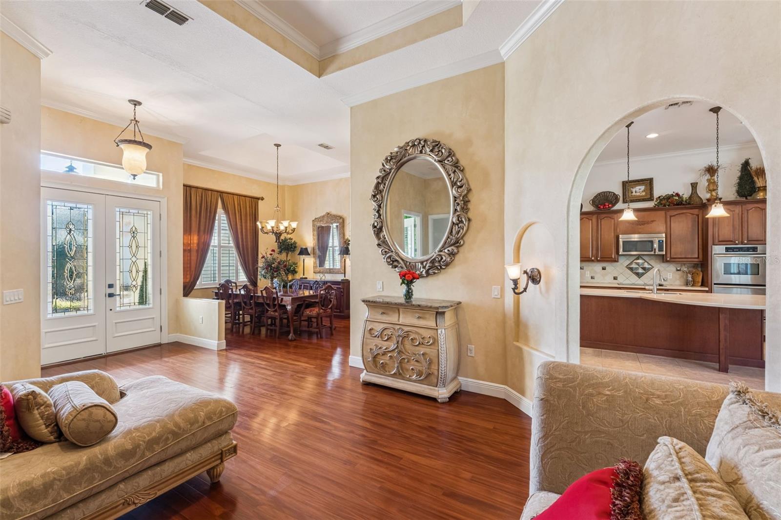 Image 5 of 49 For 814 Miami Springs Drive