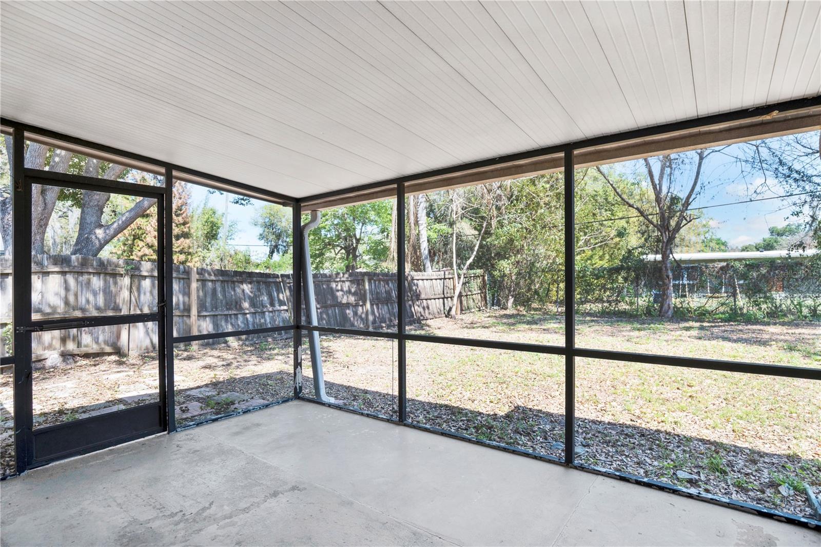 Image 20 of 26 For 4521 Conway Gardens Road