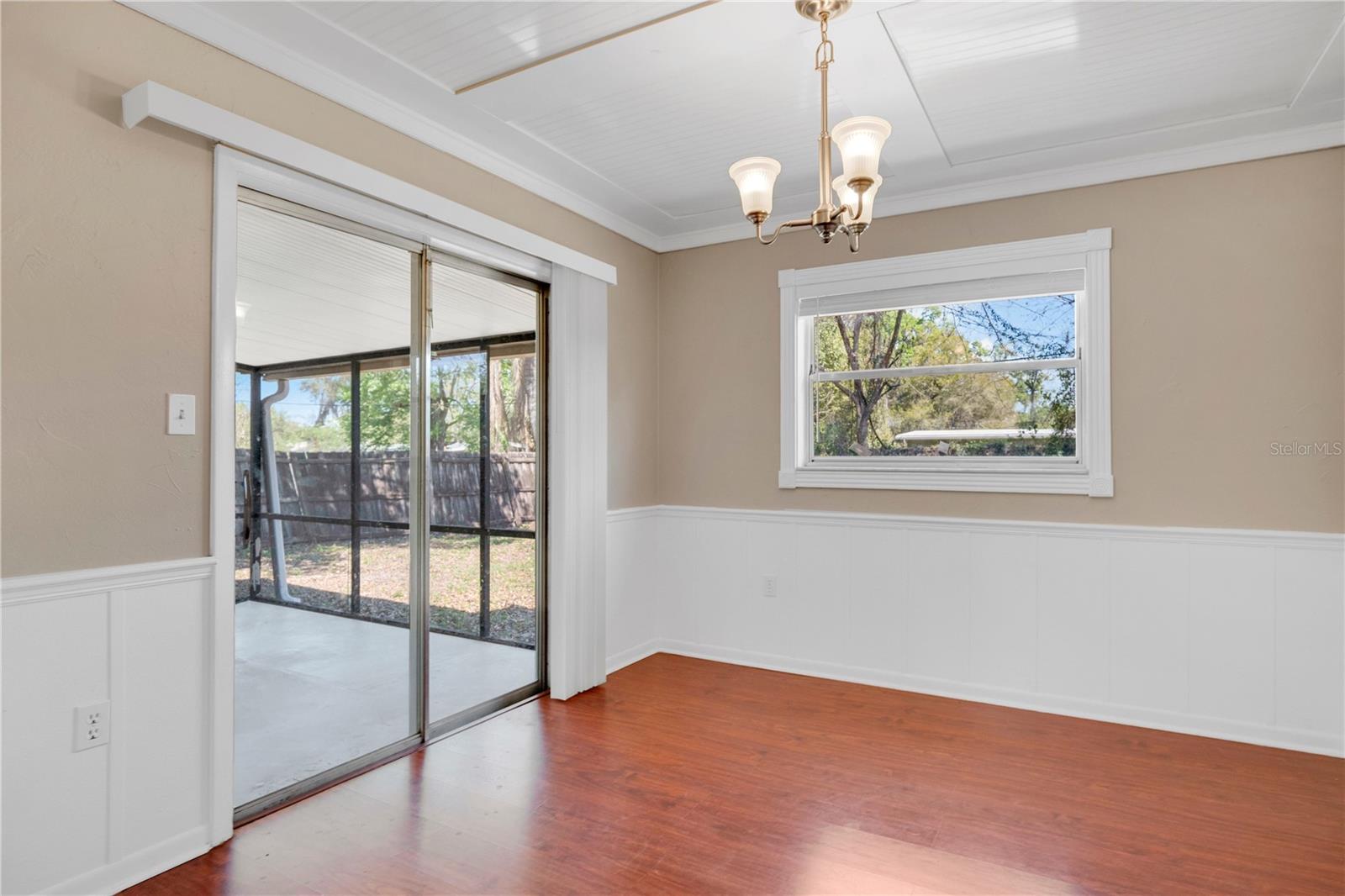 Image 7 of 26 For 4521 Conway Gardens Road