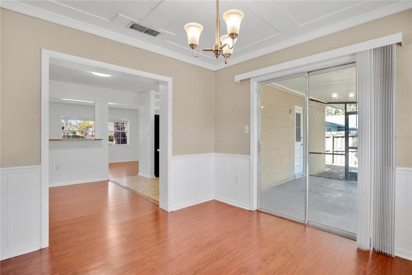 Image 8 of 26 For 4521 Conway Gardens Road