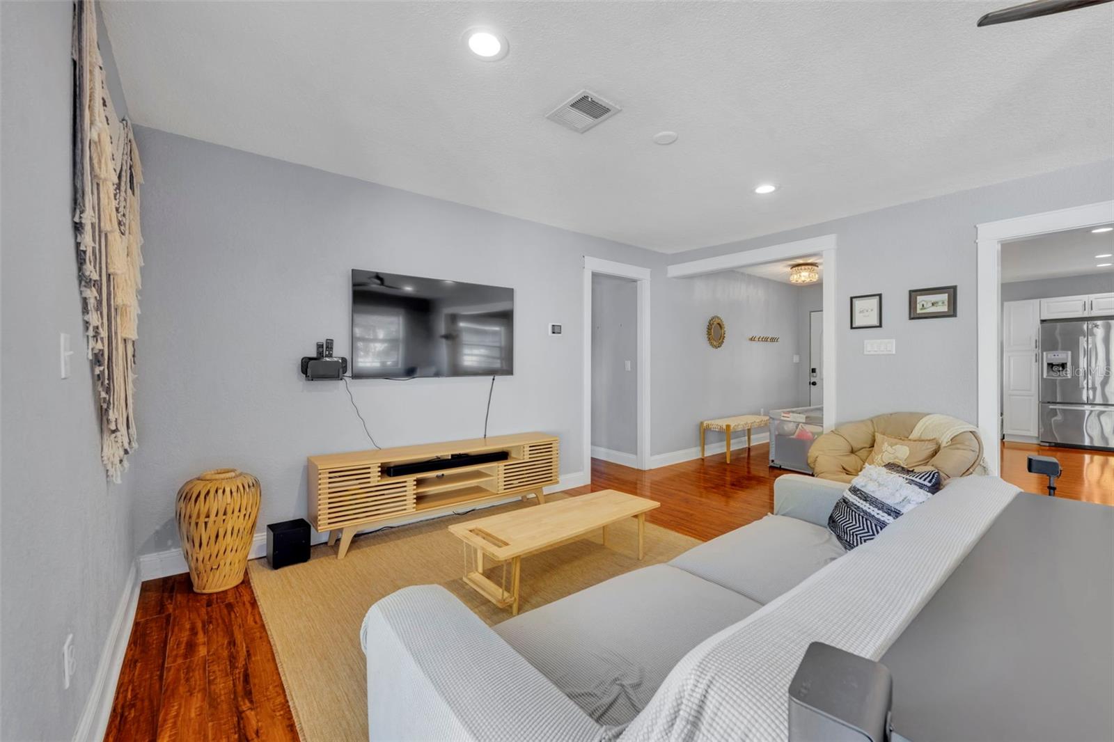 Image 12 of 28 For 1081 Lake Weldona Drive