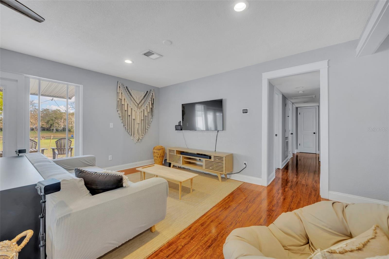 Image 13 of 28 For 1081 Lake Weldona Drive