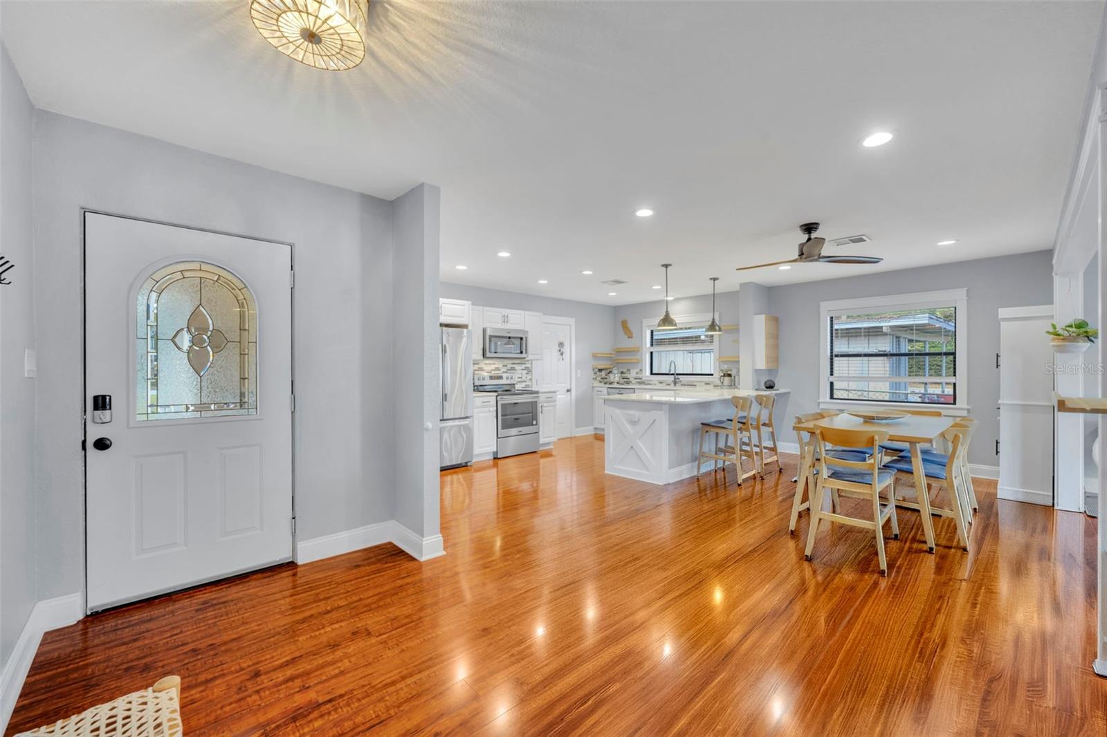 Image 3 of 28 For 1081 Lake Weldona Drive