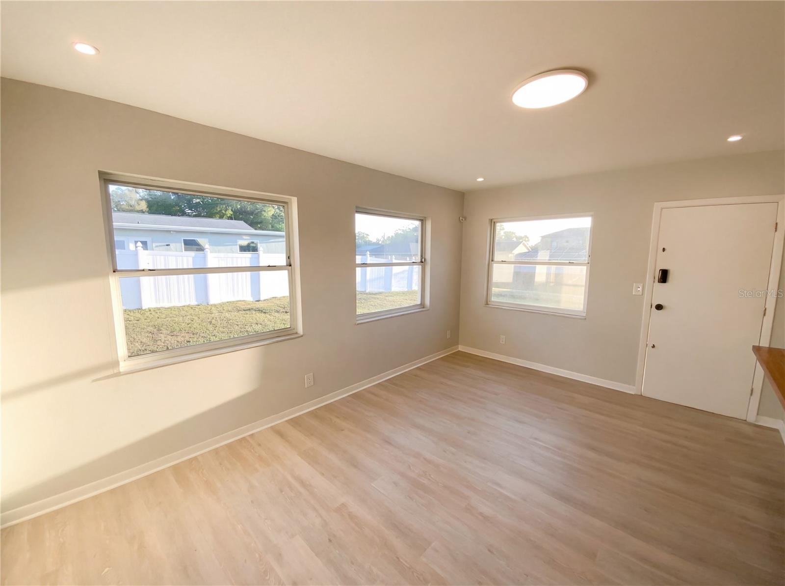 Image 16 of 37 For 408 Ocean Court