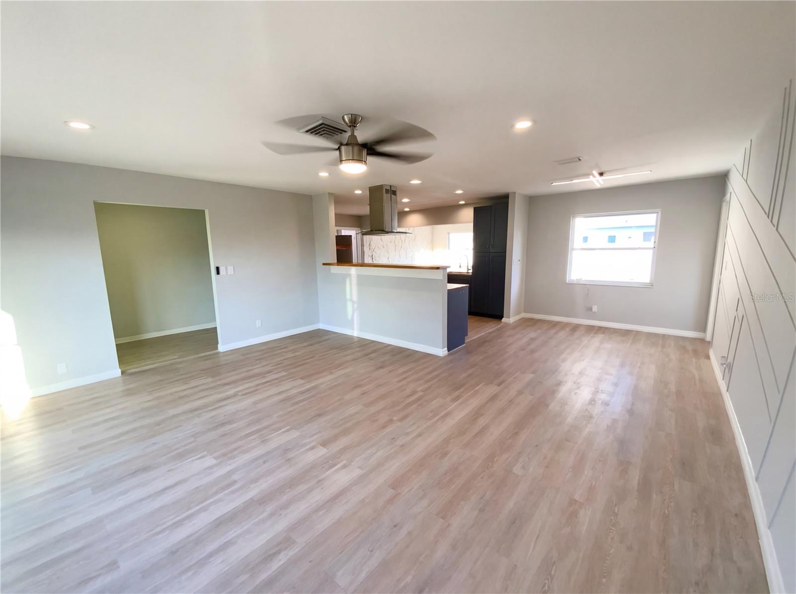 Image 23 of 37 For 408 Ocean Court