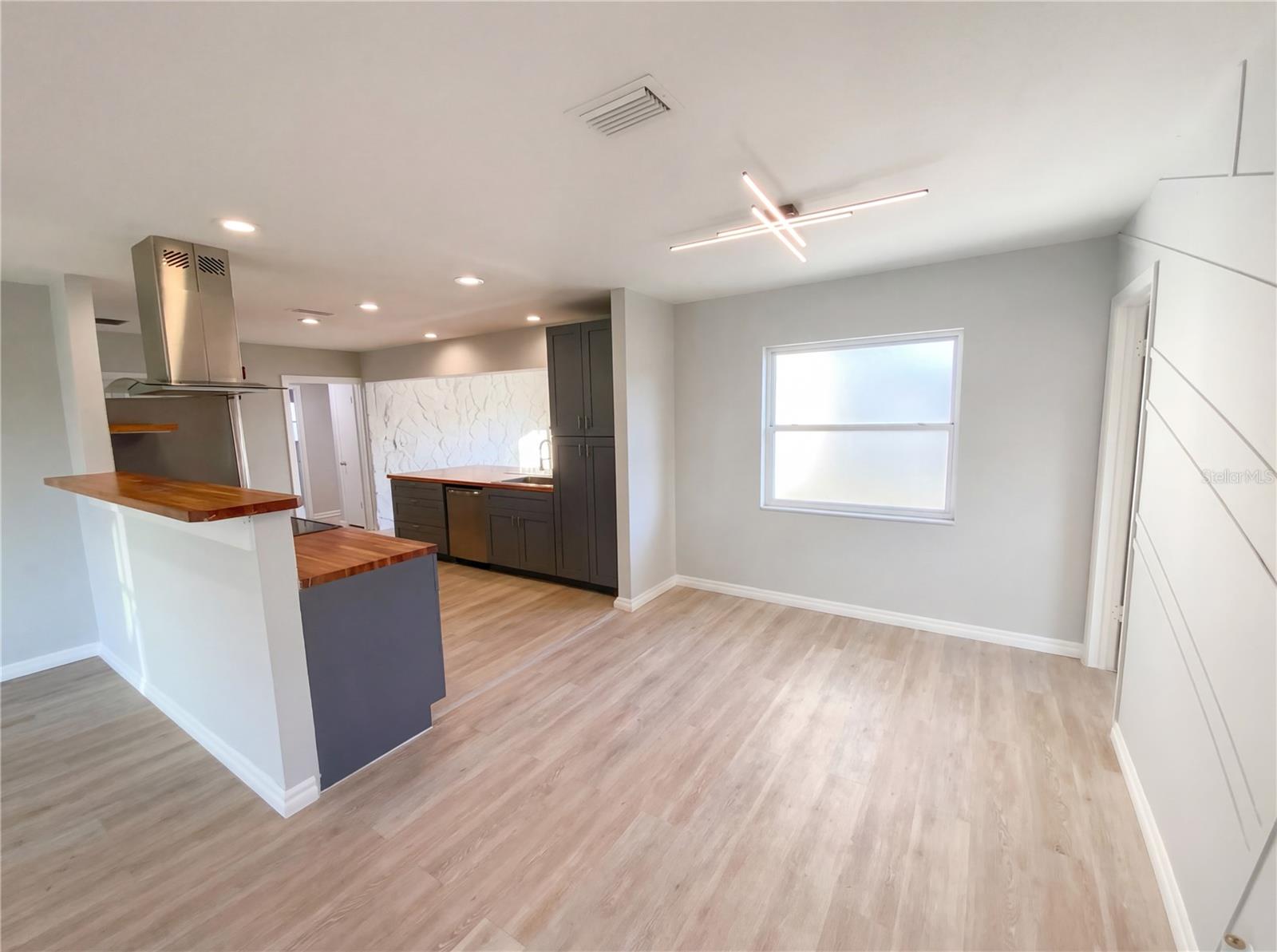 Image 24 of 37 For 408 Ocean Court