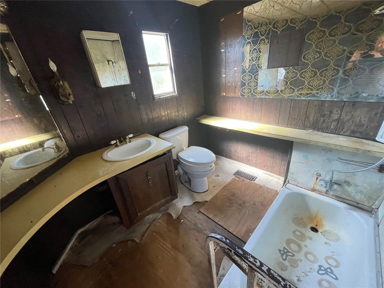 Image 15 of 26 For 31725 Spruce Drive